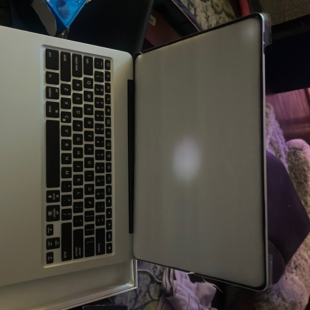 Wireless Bluetooth keyboard